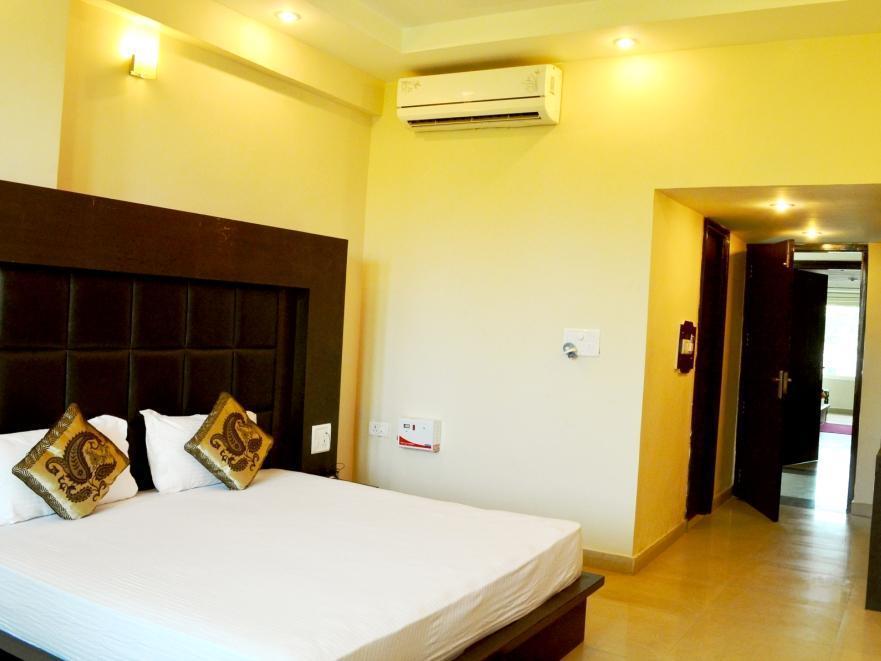The Great Ananda Hotell Haridwār Exteriör bild